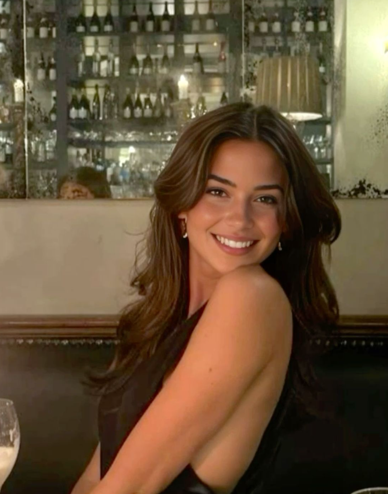 <em>Ella M. — Verified Buyer</em>